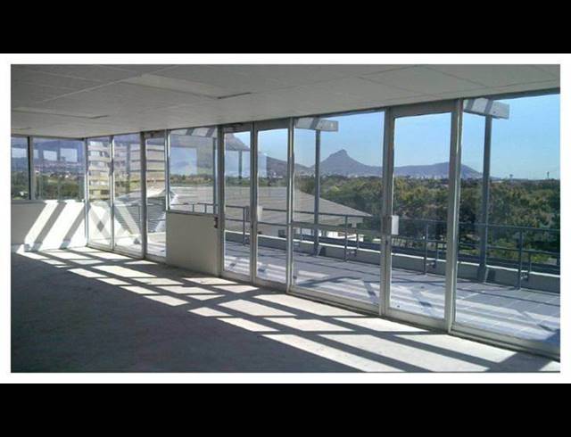 248M² OFFICE TO LET IN PINELANDS